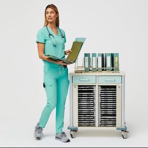 Figs FRESH AQUA Yola Skinny Scrub Pants SMALL PETITE NWT